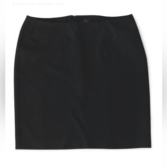 Worthington Plus Size Black Midi Pencil Skirt in Woman’s Size 18W - Picture 1 of 7